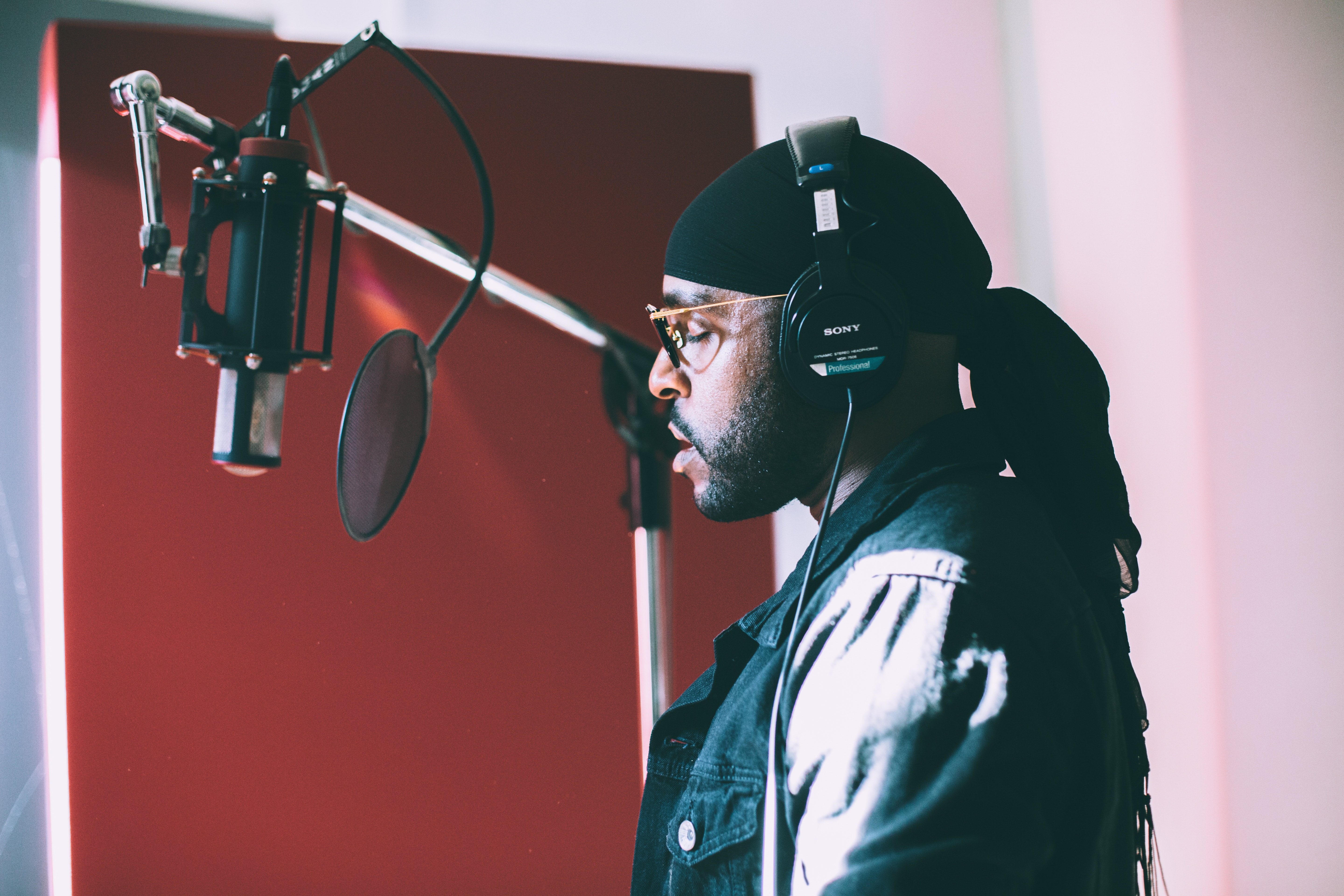10 Essential Tips for Recording Vocals in FL Studio