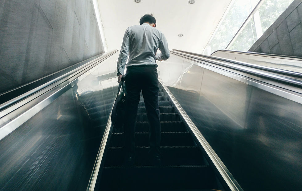 Crafting the Perfect Elevator Pitch for Your Ad-supported Community App