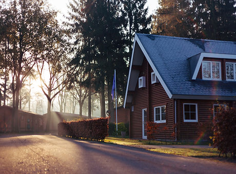 Image by Rowan Heuvel
