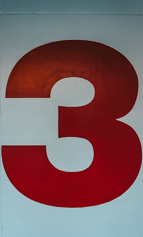 Image by Claudio Schwarz