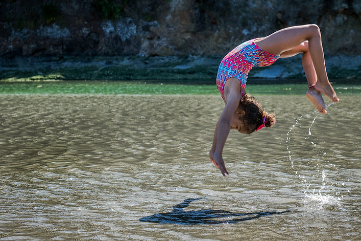 Image by Tim Mossholder