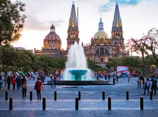 MÉXICO CON GUADALAJARA