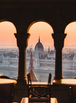 Vilshofen to Budapest private transfer by MYEUTAXI