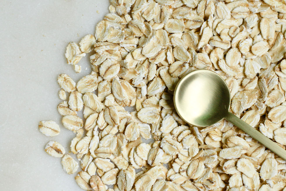 Oats and a spoon.