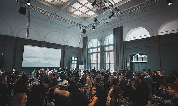 Image by Jakob Dalbjörn