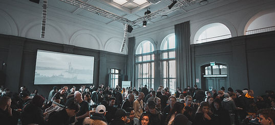 Image by Jakob Dalbjörn
