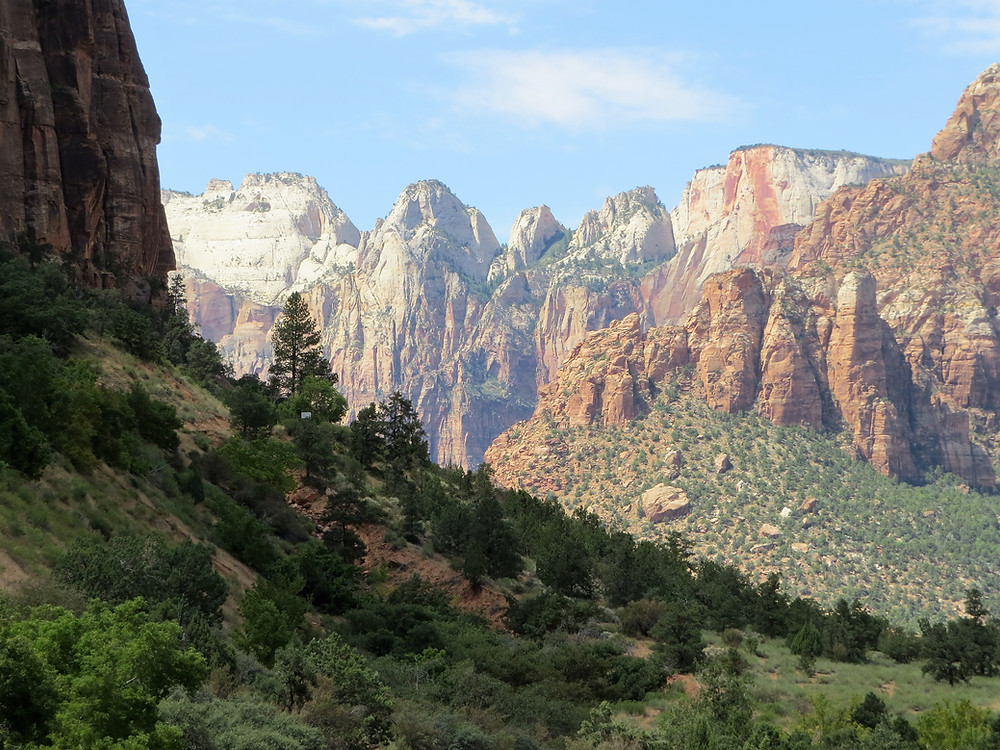 view of white and red sandstone peaks