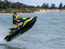 Sports nautiques à Saint-Tropez : où pratiquer le paddle et le jet ski