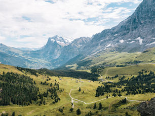 Bergurlaub im Sommer: Die schönsten Reiseziele, Aktivitäten und Tipps für unvergessliche Tage in den Bergen