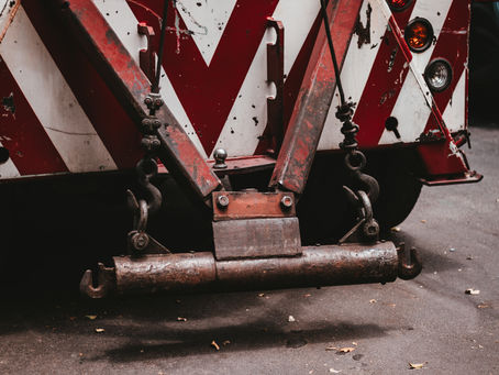 The Main Advantages of Hiring Heavy-Duty Towing Services