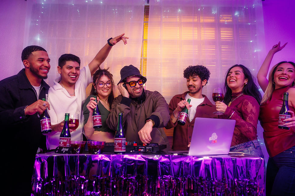 5 Effective Ways to Stay Connected with Your Remote Team for Work and Social Engagement