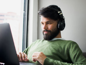 4 Ways VOIP Can Benefit Your Business