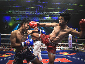 Detrás de los Guantes: Por Qué los Luchadores de Muay Thai Ganan Menos Que los Boxeadores