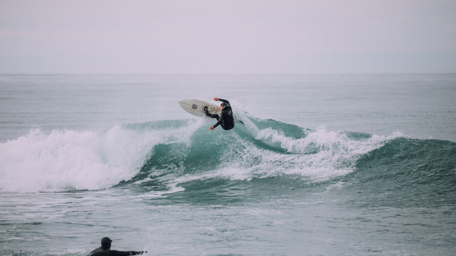 The Best Protein Bars for Surfers, Ranked