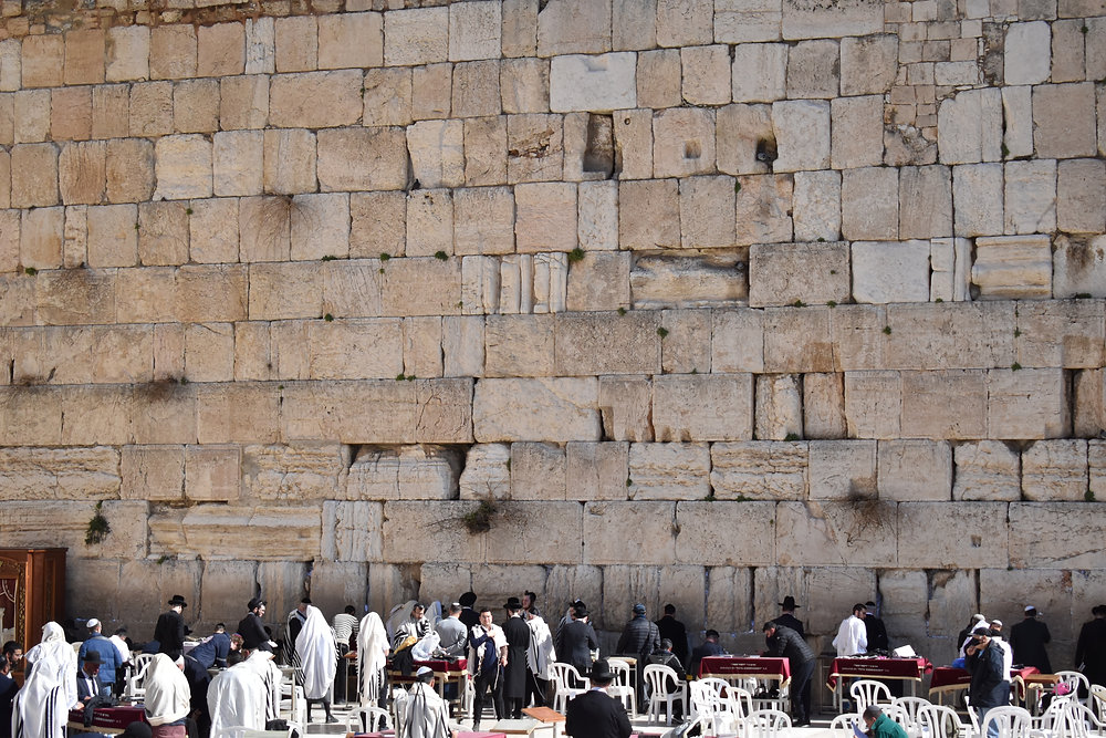 Tearing Keriah when Seeing the Kotel