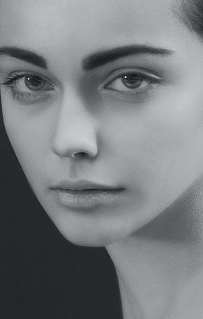 Image by Alexander Krivitskiy