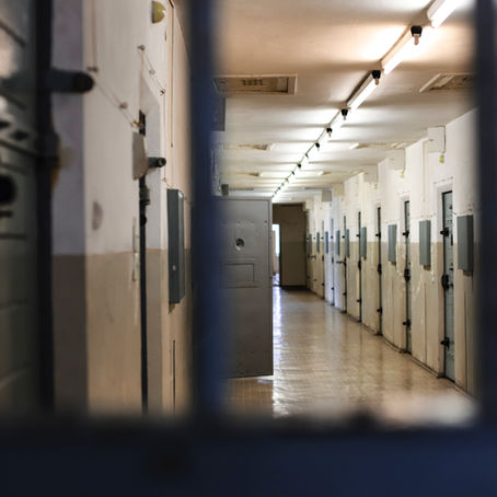 Prison’s Shower Policy Survives First Amendment Scrutiny Over Prisoner’s Free Exercise Challenge