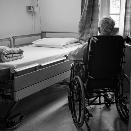 Pflege neu gedacht: Pflegehotels & stambulante Pflege – Komfort, Gemeinschaft und neue Perspektiven