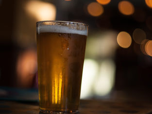 Drinkers face weak bones in old age