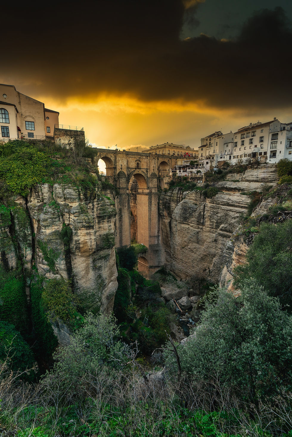 Visiting the old poets town of Ronda can inspire anyone while in Spain. SamSol Travel Solutions can help you see...saw Ronda!