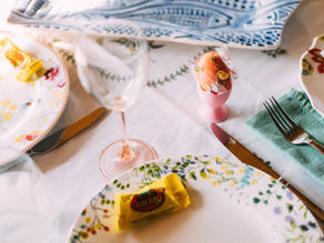 Easter table setting idea with candy and eggs