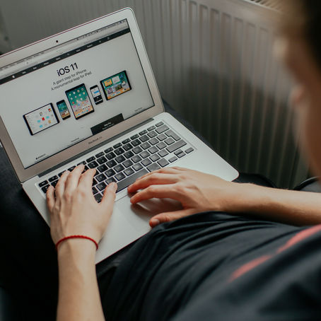 How to Find the Right Website Builder for Your Small Business: A Comprehensive Guide