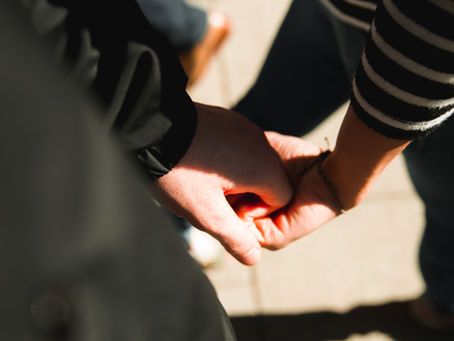 Uma mão pra segurar