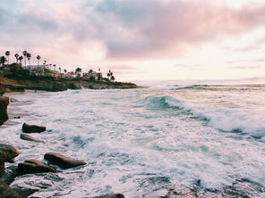 BEACHES, PARTIES AND A GOOD VIBE