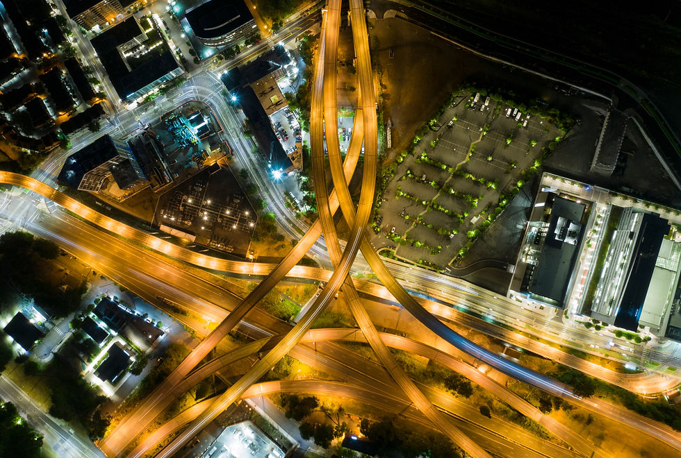 image of an highway in multnomah county that Flat Roof Pros trucks use to get to a flat roof installation in portland