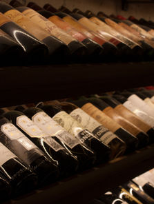 Top 100 Vins les Plus Prestigieux : Les Crus d’Exception Qui Font Rêver les Amateurs