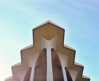 Image by Hudson Hintze