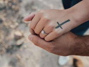 Biblical Wisdom for Staying in a Relationship With an Unbeliever When Your Faith Is Growing