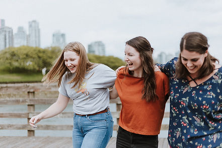 Anxiety free teenage girls - Image by Priscilla Du Preez 🇨🇦