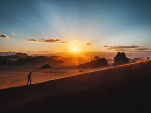 Overcoming Obstacles: 5 Effective Strategies to Navigate Through Challenges & Achieve Your 2025 Goals