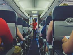 Самолёт и микробы: какие места лучше избегать