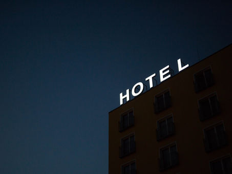 4 Ways to Find Affordable Accommodations