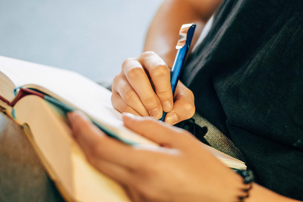 Around the Web: Decolonizing Writing, Bullet Journals, Eye-Saving Tips, and Overused Phrases