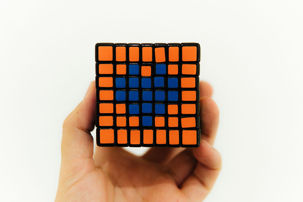 GAMES & TOYS