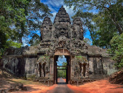 The four countries that make up mainland South East Asia each have a distinct culture, history, cuisine and landscapes. This luxury tailor-made holiday through Thailand, Laos, Vietnam and Cambodia shows you the highlights. From Vietnam's capital Hanoi with its Old Quarter, you cruise spectacular Ha Long Bay before flying to Vietnam's commercial capital, Ho Chi Minh City (Saigon). Next is an extensive visit to the temples at Angkor Wat before you journey to serene Luang Prabang known for its beautiful temples.
Your luxury tailor-made travels through South East Asia end in Thailand's capital Bangkok, famed for its temples and palaces.
As with all our private tours, this sample itinerary can be completely tailored to create the perfect journey of discovery for you.