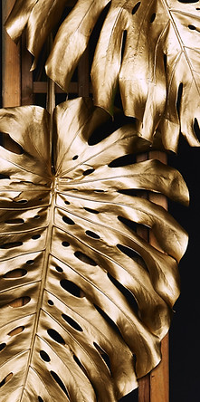 Gold leaves by Tevei Renvoyéd