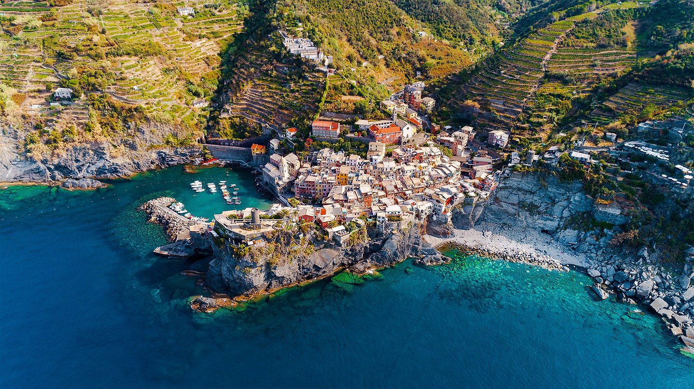 Image by Daniil Vnoutchkov