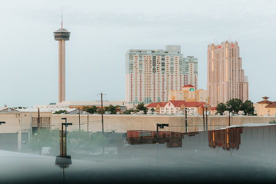 Image by Henry Becerra