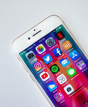 Image by Sara Kurfeß