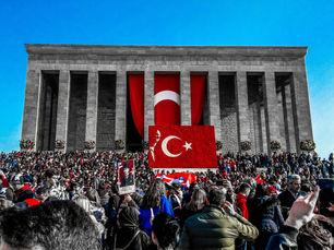 Atatürk'ün Spora Verdiği Önem ve 10 Kasım Atatürk'ü Saygı İle Anma