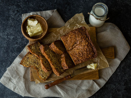 RICETTE FITNESS:BANANA BREAD CON CREMA DI MANDORLE