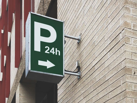 What Are Projected Signs: A Clear Guide to Meaning, Identification and Use