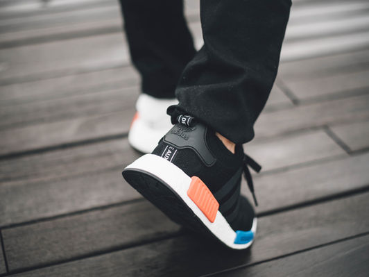 How Proper Footwear Can Prevent Heel Pain and Enhance Mobility