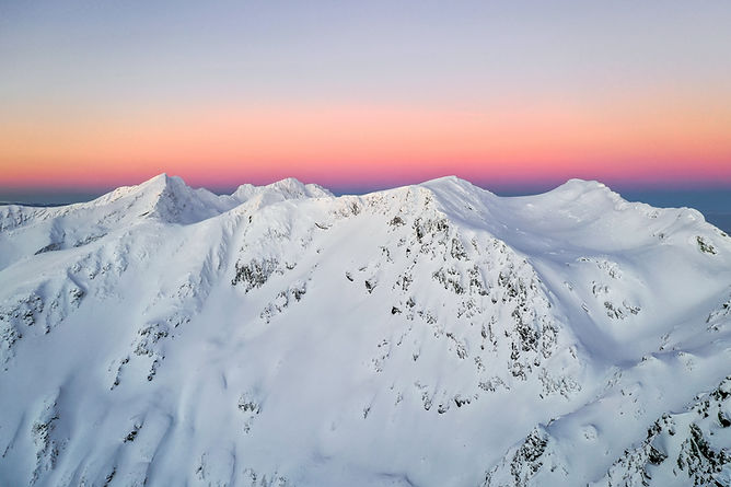 horizon over the mountain