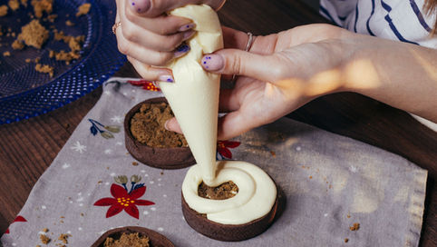 Troubleshooting cake faults: Tips for perfect cakes