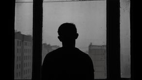 Suicide is Difficult for Everyone. Bunuh diri adalah sukar untuk semua orang. 自杀是个沉重的话题。